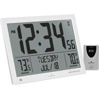 Horloge à réglage automatique à calendrier complet avec de très grands caractères, Numérique, À piles, Blanc OR500 | Vision Industrielle